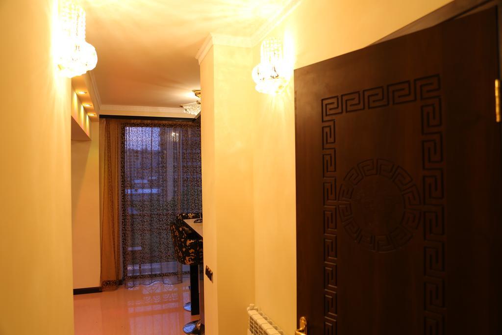 Versace Downtown Yerevan Apartment Cameră foto